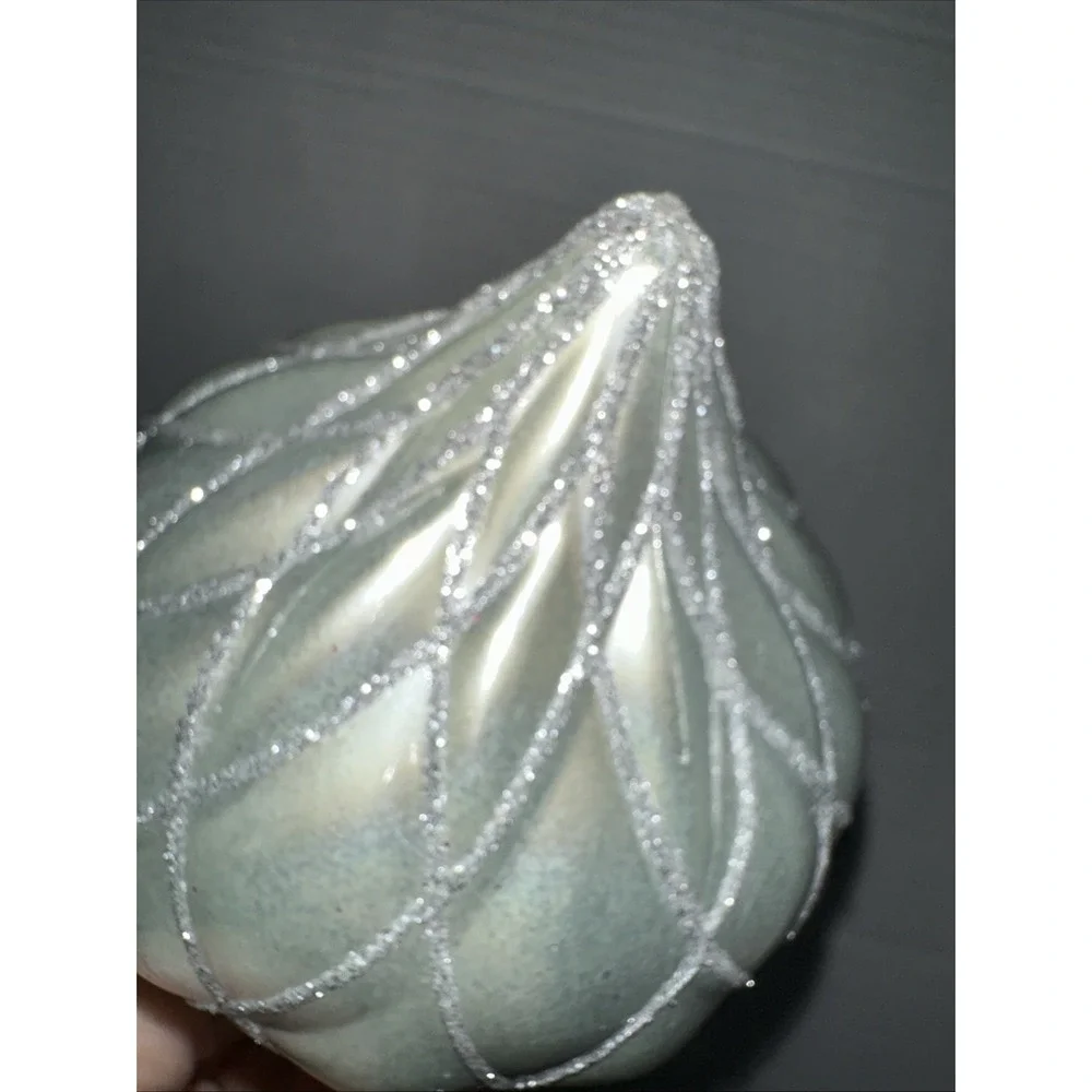 Pier One Imports Ornament Set Of 3 Silver Flawed‎
